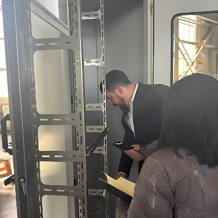 SKYT নমুনা গ্রহণের জন্য ইউকে ক্লায়েন্টকে স্বাগত জানায়, বাল্ক অর্ডার এবং ভবিষ্যত সহযোগিতা সুরক্ষিত করে