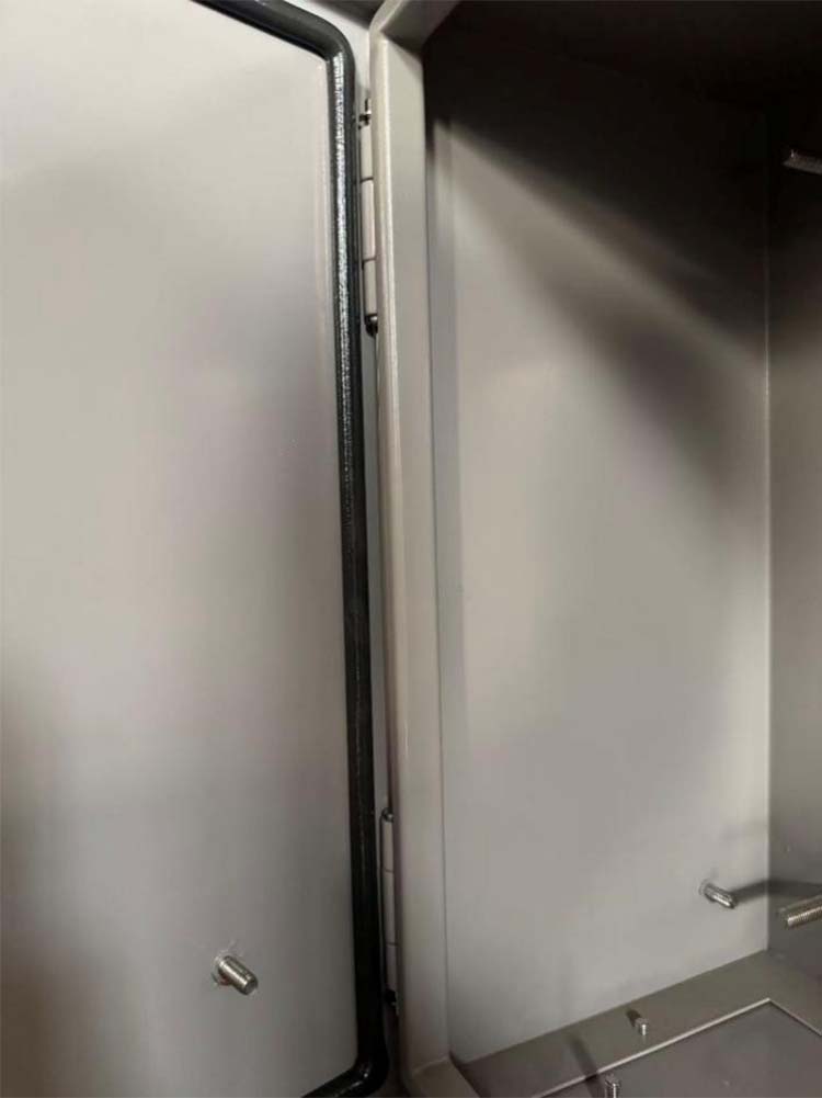 Distribution box AE metal shell